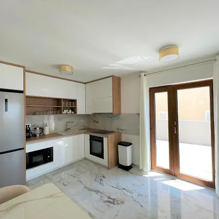 Lux S&b * Makarska